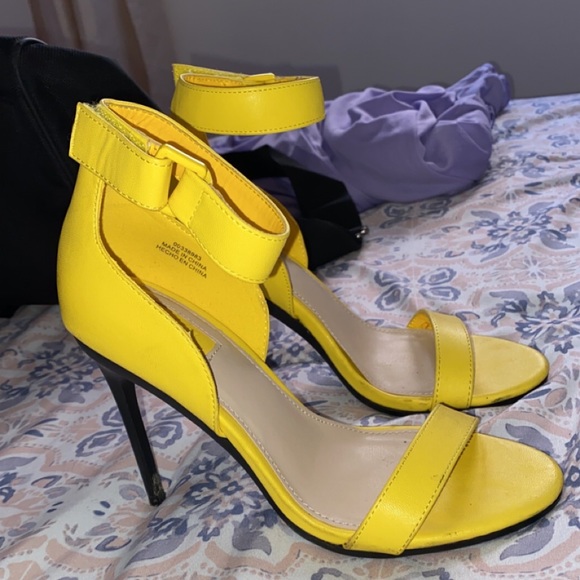 yellow heels